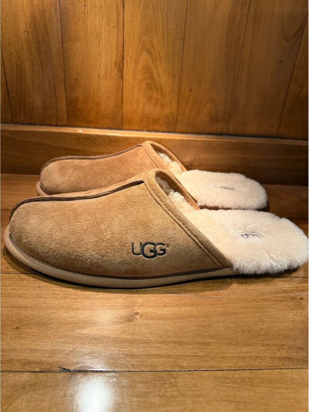New UGG Men's Classic Suede Shearling Slippers Chestnut Men's Size 14